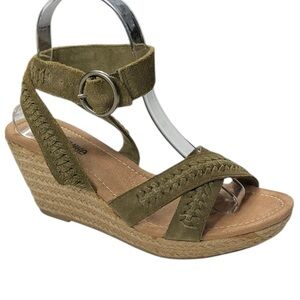 Minnetonka Wedge Sandals Suede Leather Upper Moss Green Size 8 M Boho Hippie